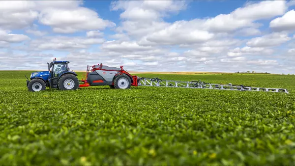The KARAN sprayer at work in the field